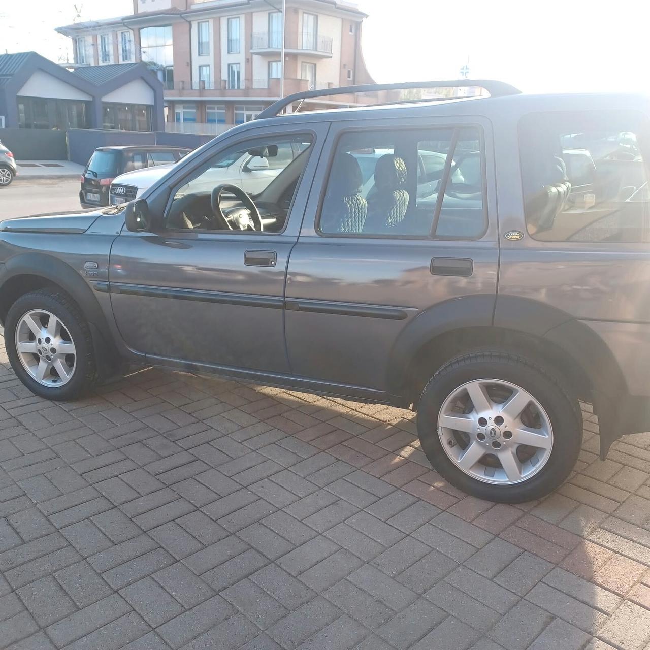 4X4 INDISTRUTTIBILE FREELANDER 2.0 TDI