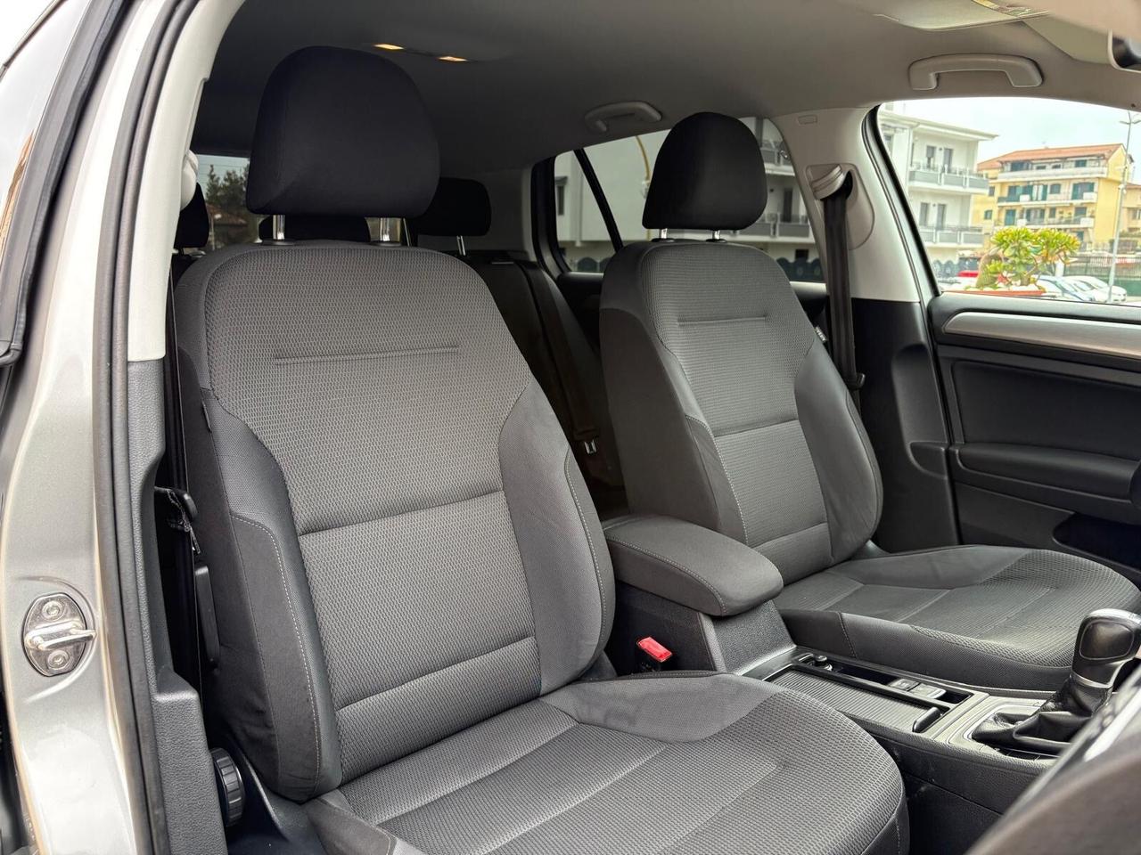 VOLKSWAGEN GOLF 1.6 DIESEL 110 (CV) 2016