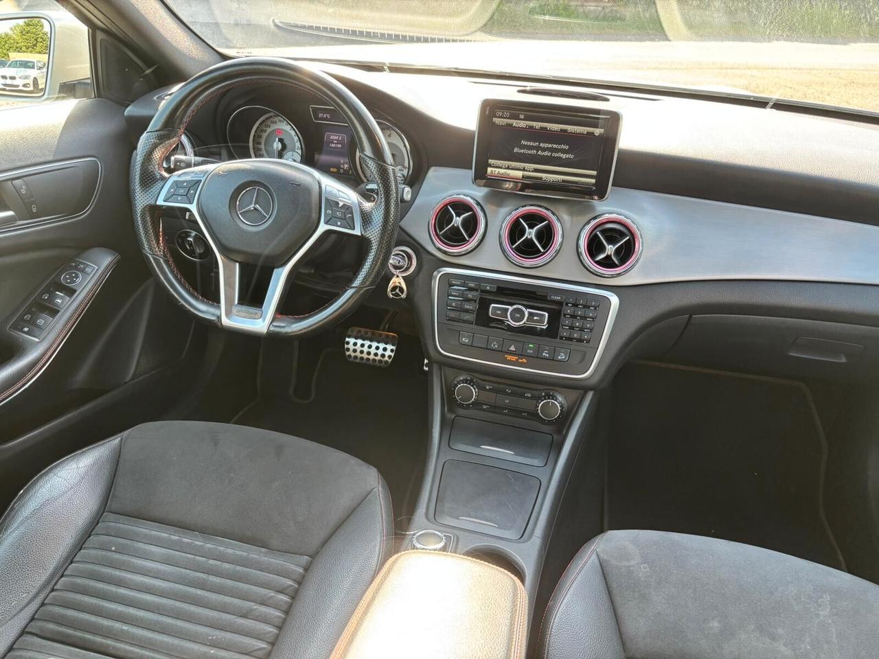 Mercedes-benz GLA 200 GLA 200 CDI Automatic 4Matic Premium " AMG"