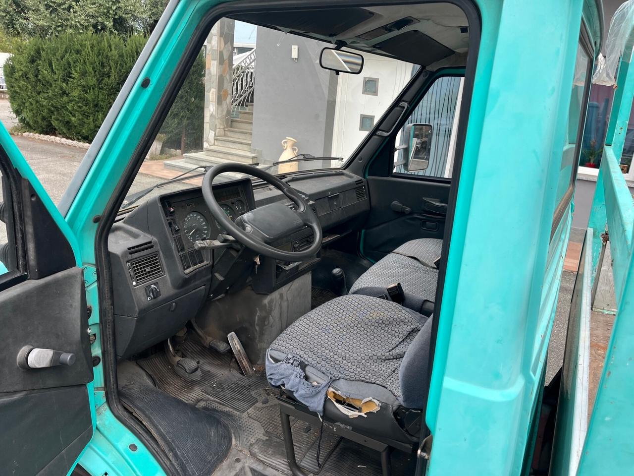 Iveco Daily 35.10 2.8 TD PL Cabinato Basic