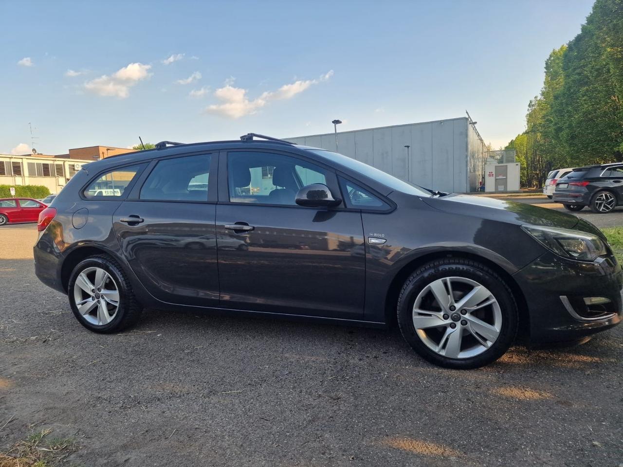 Opel Astra 1.4 Turbo 140CV Sports Tourer GPL Tech Cosmo