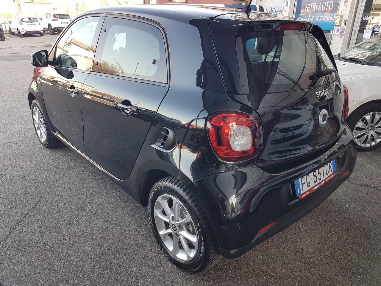 Smart ForFour 70 1.0 Passion