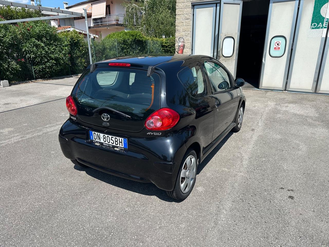 Toyota Aygo 1.0 VVT-i 3p. Now - 120.000km Neop.