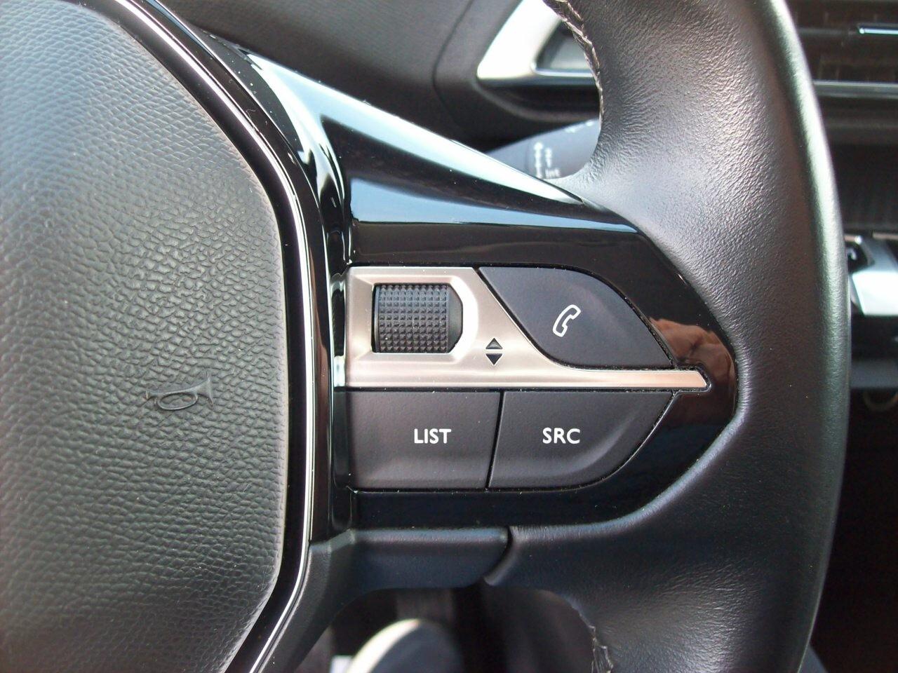 PEUGEOT 3008 1.5 BlueHDI CV.130 S&S ALLURE Pack "2022"