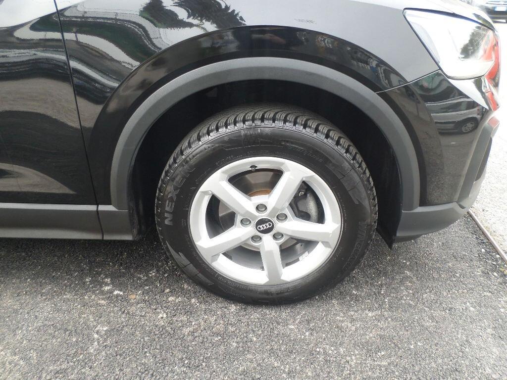 Audi Q2 30 TDI Business