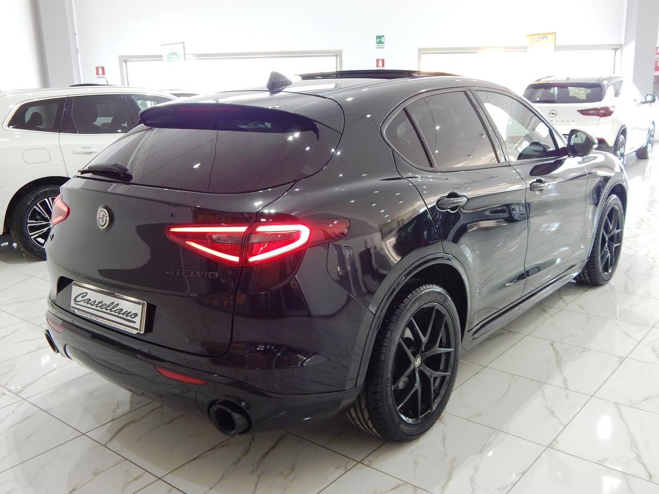 Alfa Romeo Stelvio 2.2 t Veloce Q4 210cv TETTO-NAVI-PELLE ROSSA-PARK