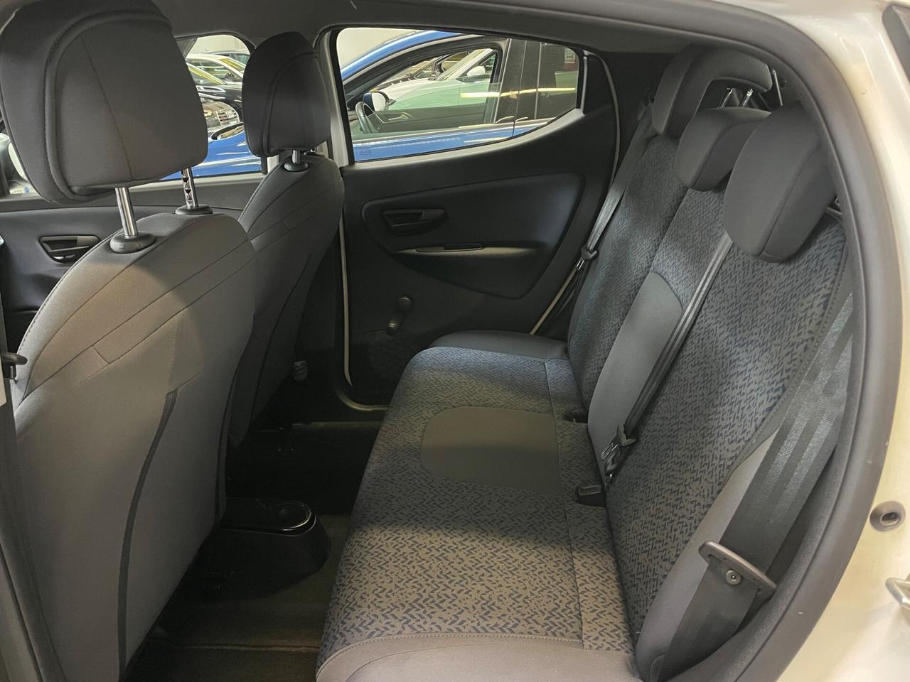 Lancia Ypsilon 1.0 FireFly 5 porte S&S Hybrid Oro