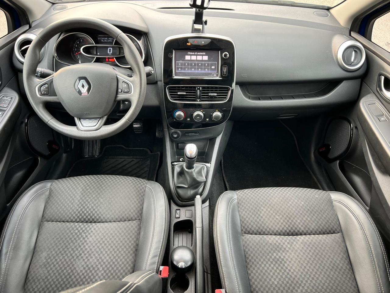 Renault Clio TCe 12V 75 CV 5 porte Duel