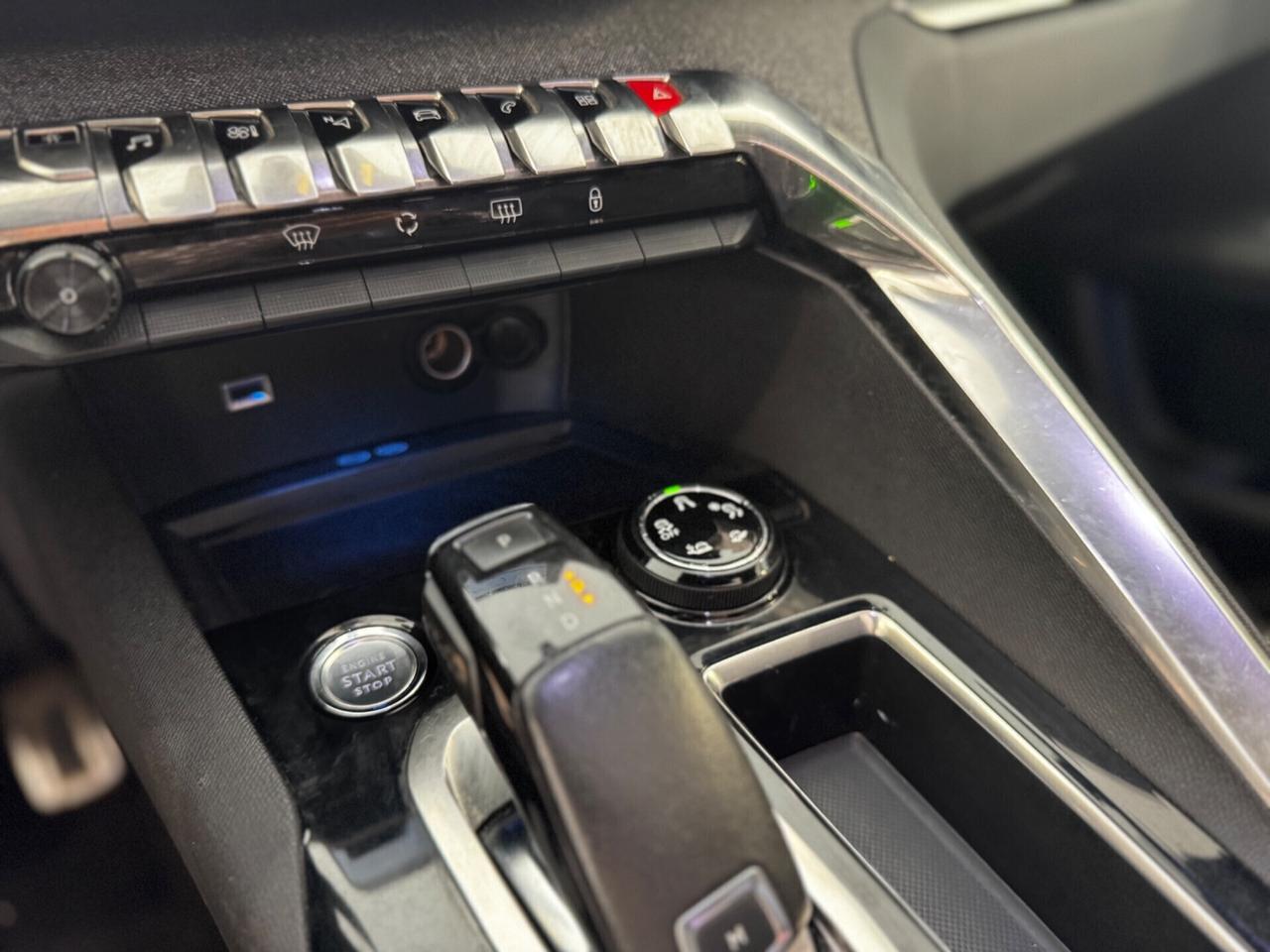 Peugeot 5008 EAT8 GT Line TETTO APRIBILE