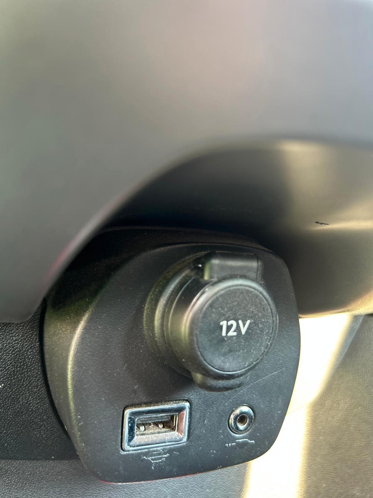Peugeot 108 VTi 1.0 Benzina 68 cv5 porte
