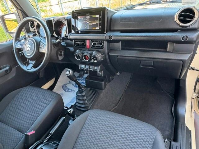 Suzuki Jimny 1.5 5MT Top