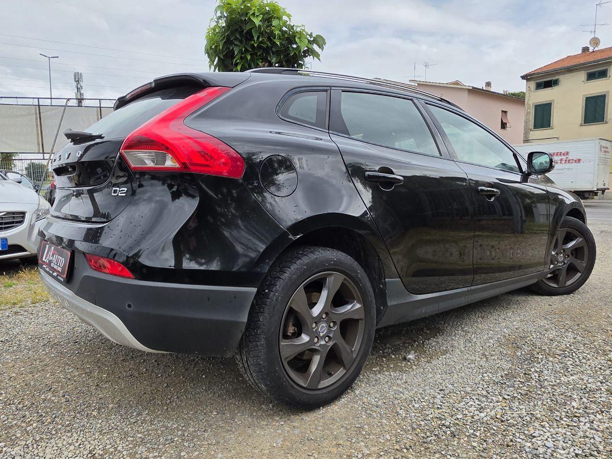 VOLVO - V40 Cross Country 1.6 d2 Momentum