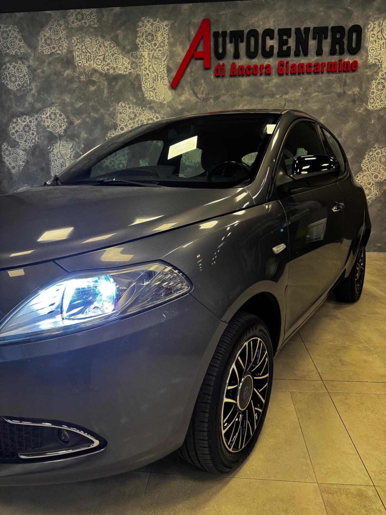 LANCIA YPSILON 900 T AIR METANO GOLD