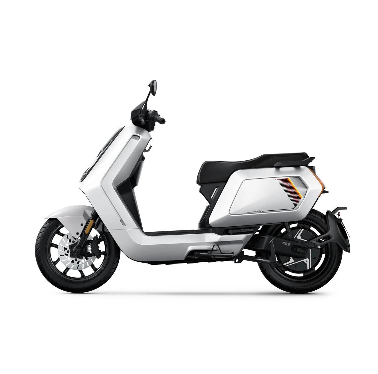NIU NQiX 500 MY2026 – Radar, Navigazione, 100 km/h – Tripla Batteria
