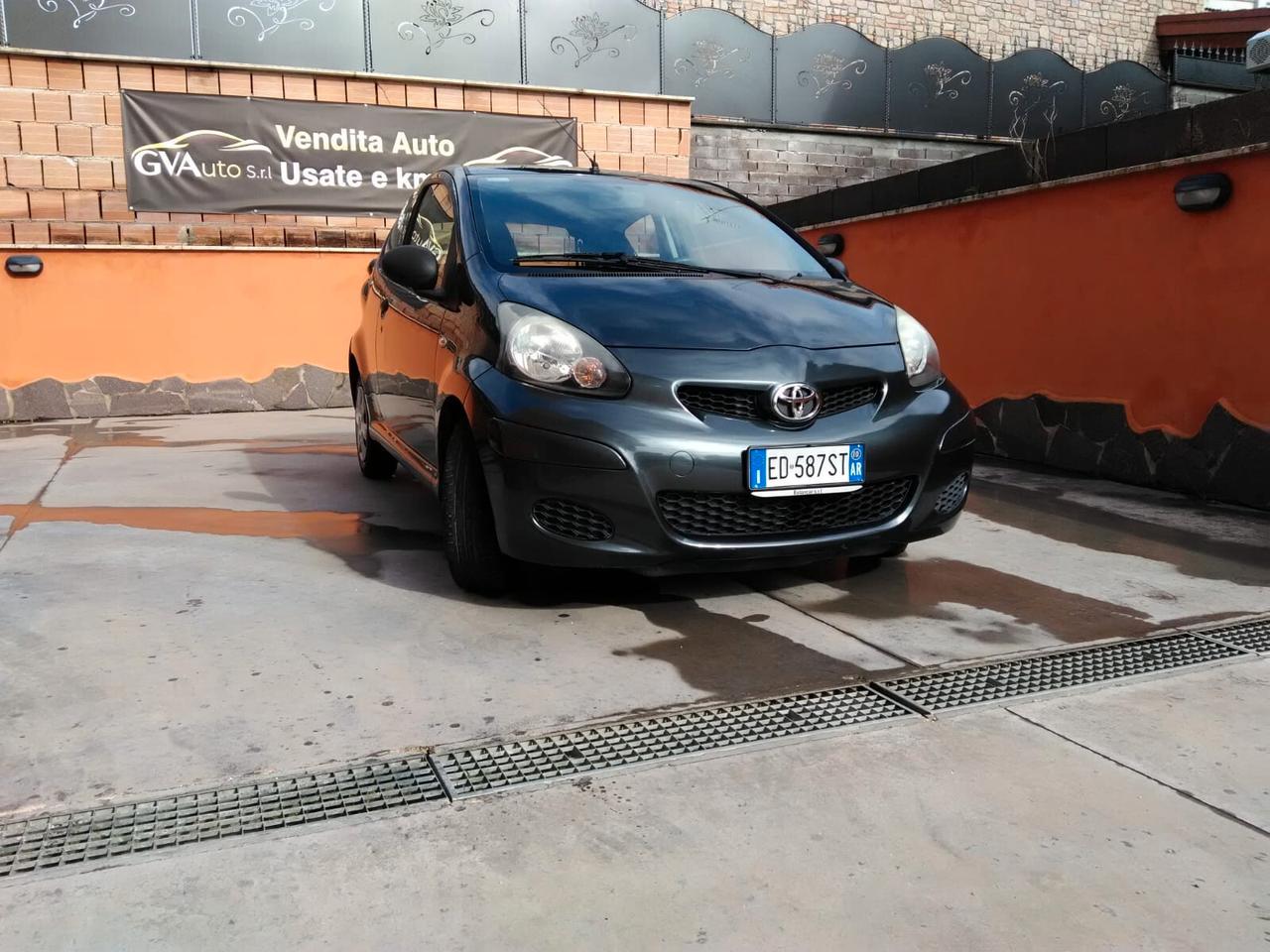 Toyota Aygo 1.0 - SOLO 37.000 KM - Unipro