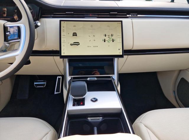 LAND ROVER Range Rover 4.4 V8 Autobiography LWB 7 posti Shadow