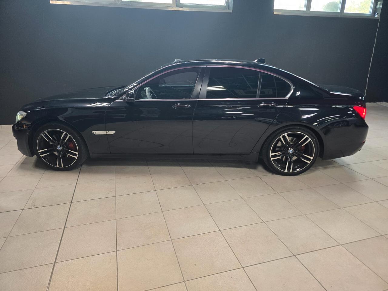 Bmw 730 730d xDrive Eccelsa LEGGI BENE