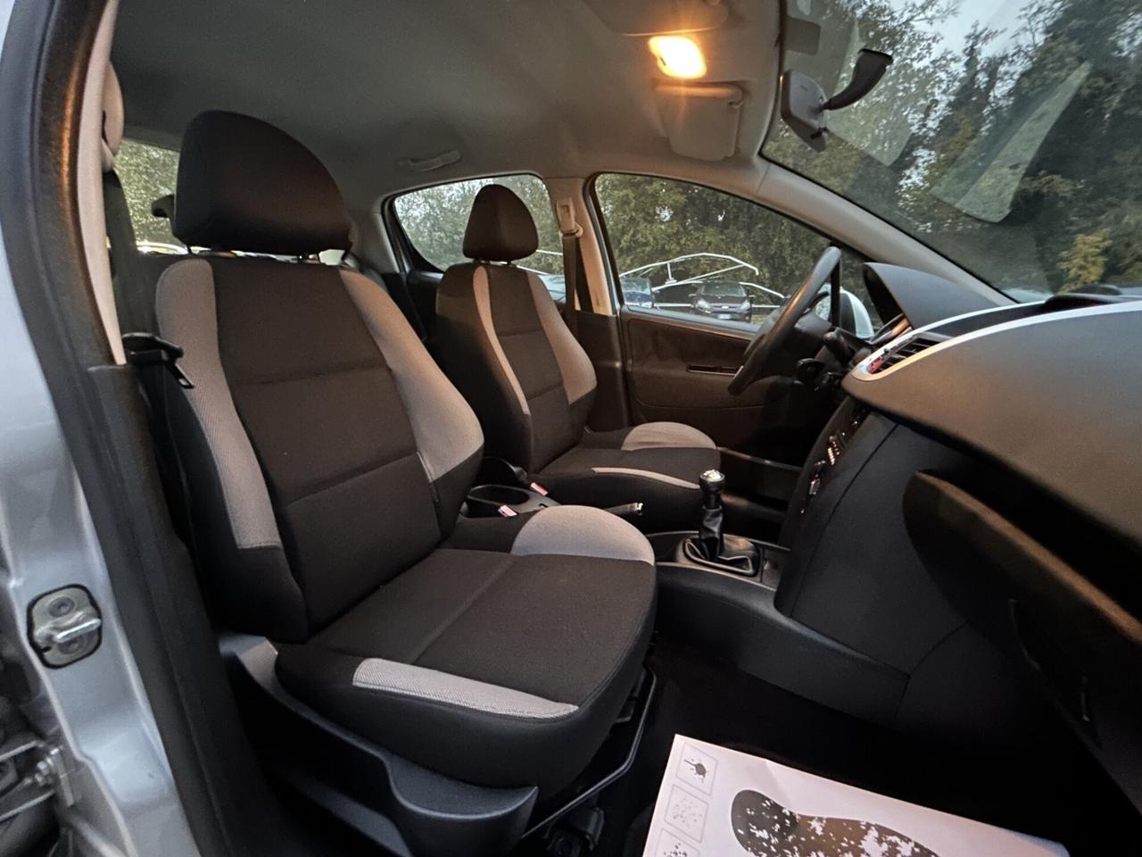 PEUGEOT 207 1.4 75CV OK NEOPATENTATI