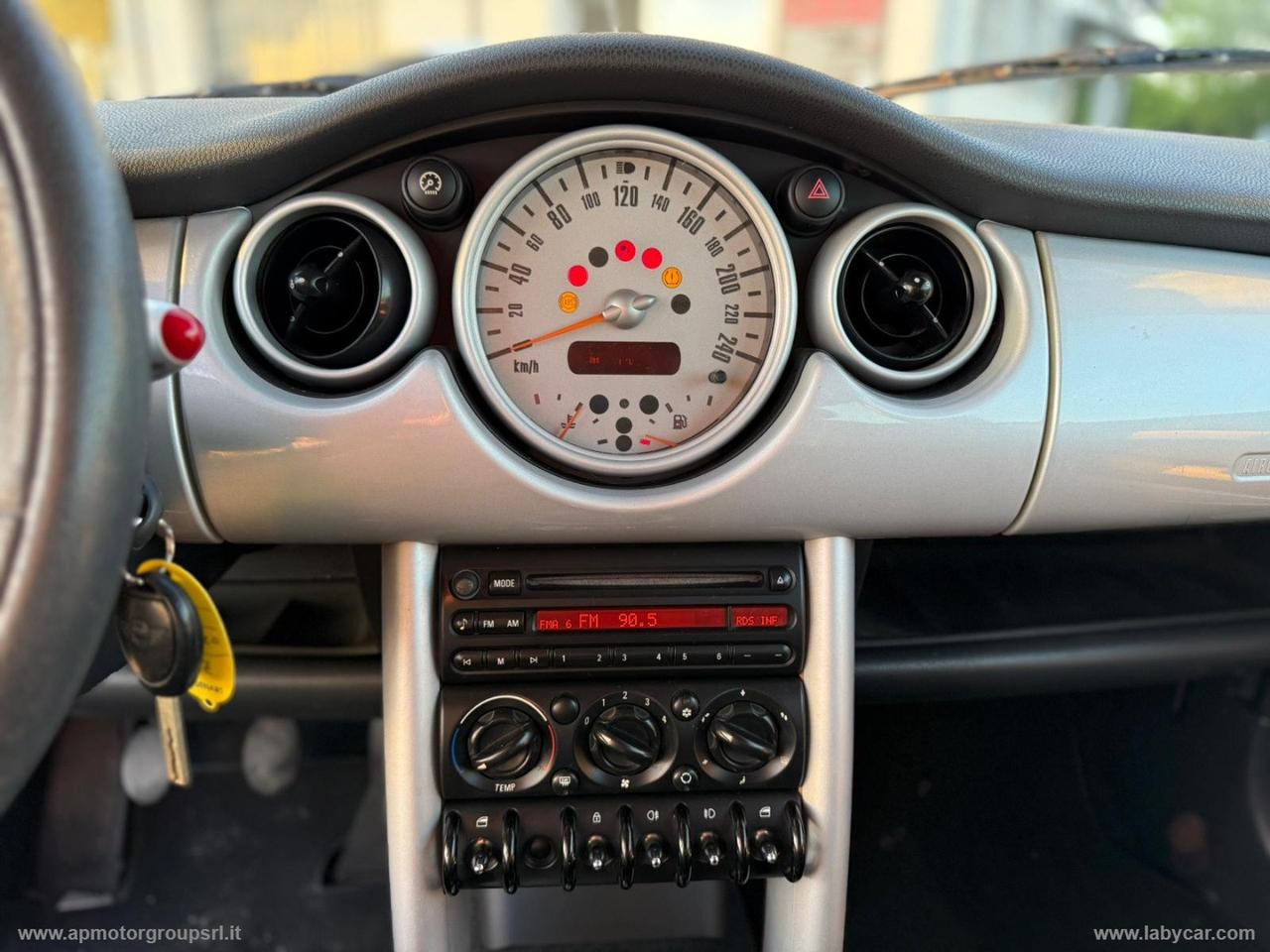 MINI Mini 1.6016V One de luxe