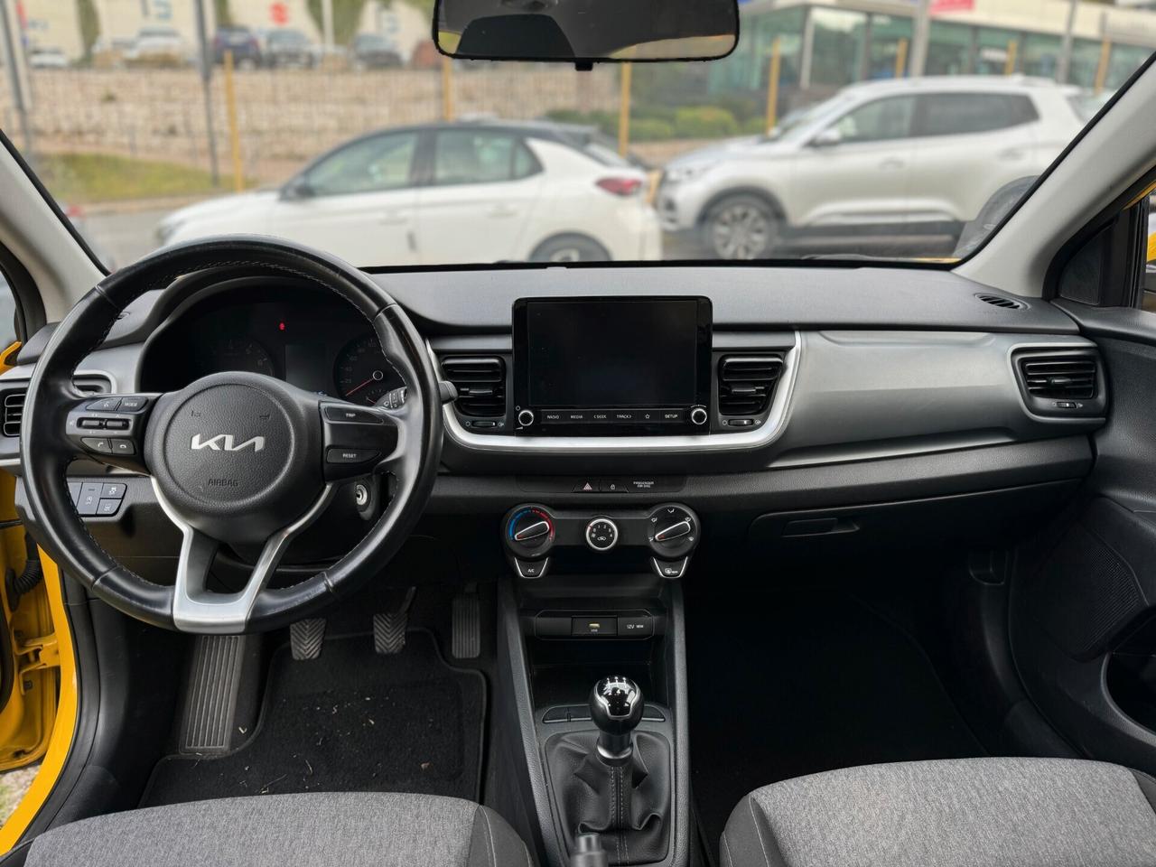 Kia Stonic 1.2cc DPI 84cv Urban