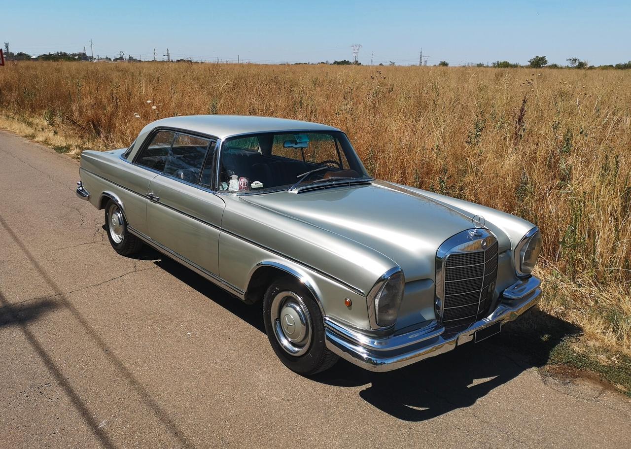 Mercedes-benz Altro Mercedes 250 se c w111