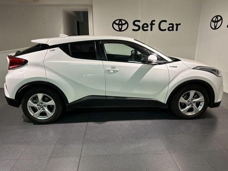Toyota C-HR C-HR 1.8 Hybrid E-CVT Business AREA C FREE