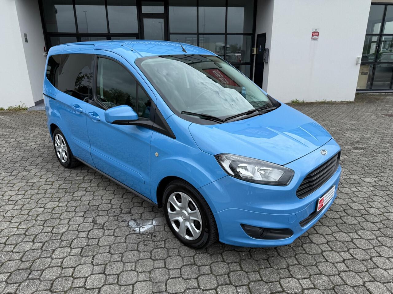 Ford Tourneo Courier 1.0 b.|NEOPATENTATI