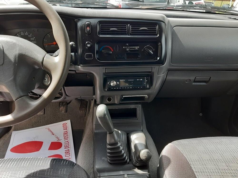 Mitsubishi L200 2.5 TD cat 4WD Club Cab