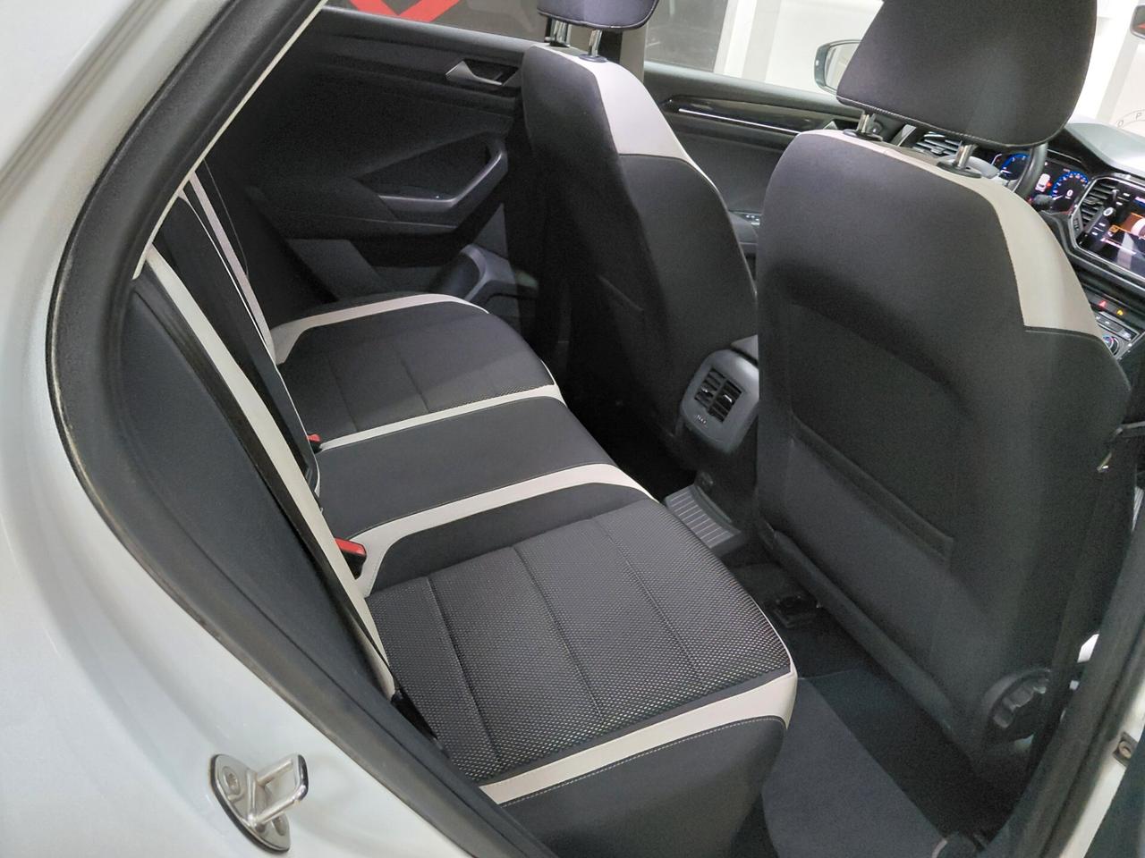 Volkswagen T-Roc 1.6 TDI ANNO 2020