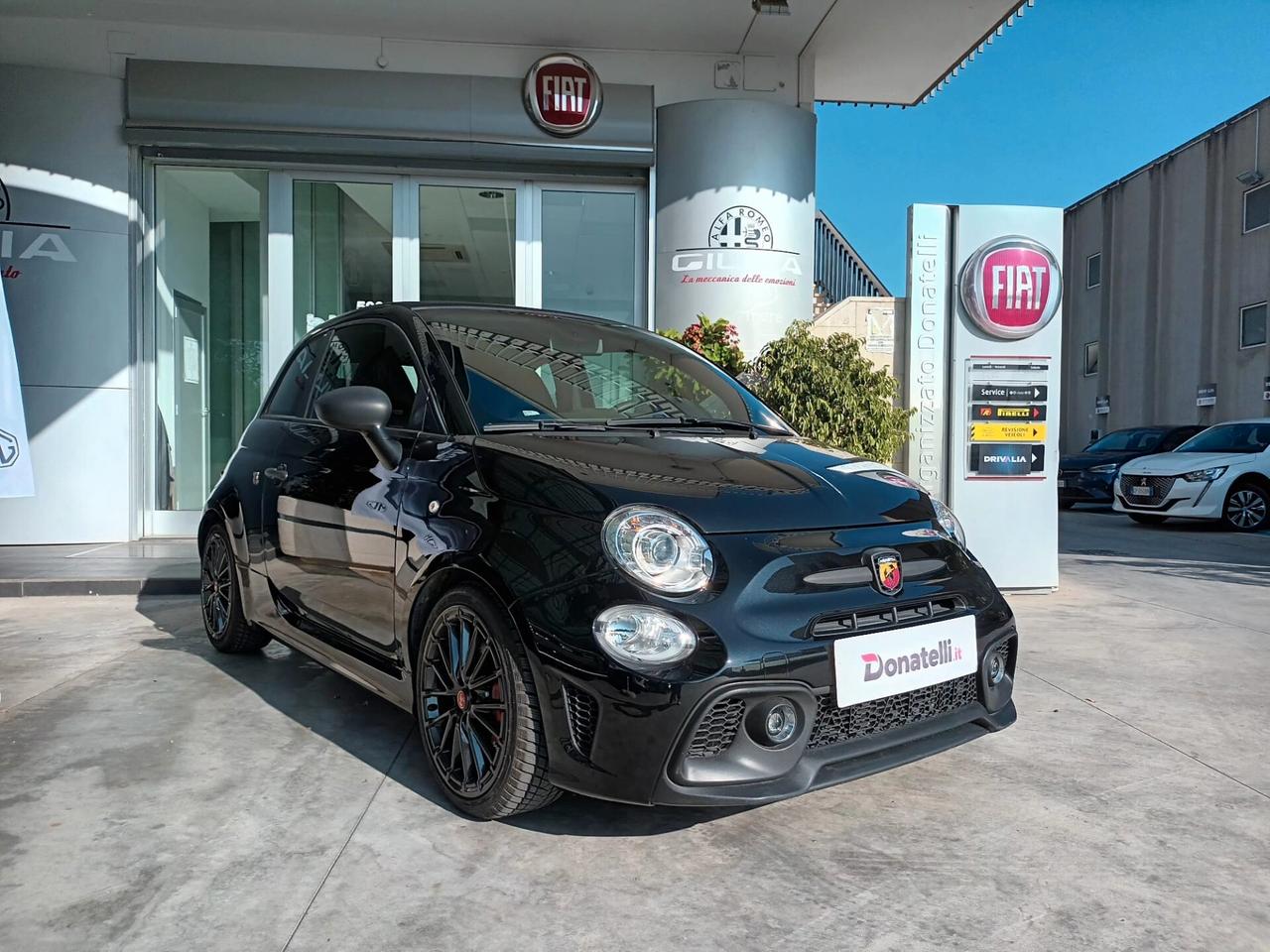 Abarth 695 Cabrio 1.4 Turbo T-Jet 180 CV Auto