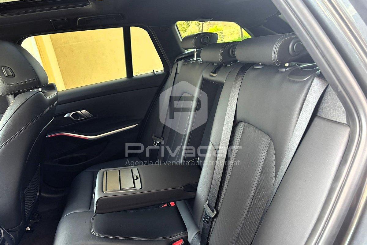 BMW 330e xDrive Touring Msport