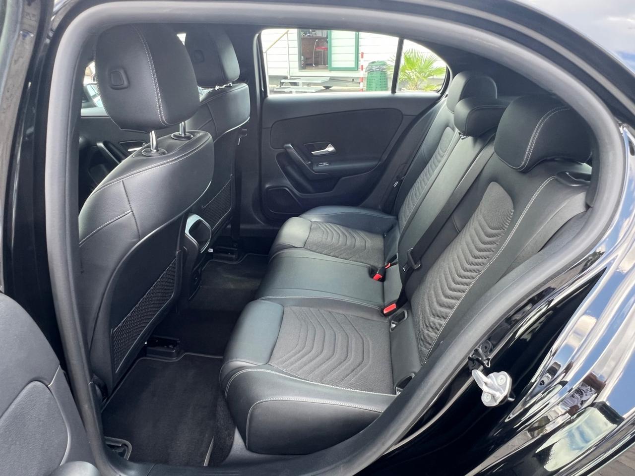 Mercedes-benz A 250 e hybrid EQ Business