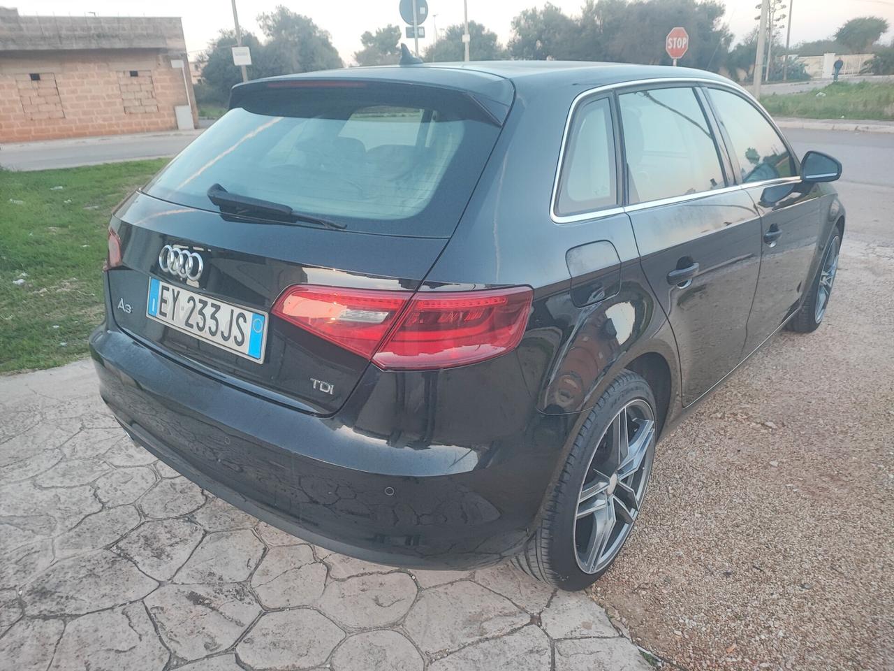 Audi A3 SPB 1.6 TDI clean diesel Ambition
