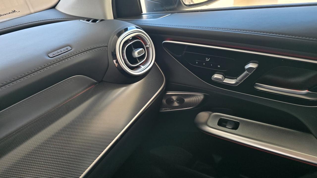 MB GLC 220d COUPE PREMIUM PLUS AMG LINE MHEV 4MATIC