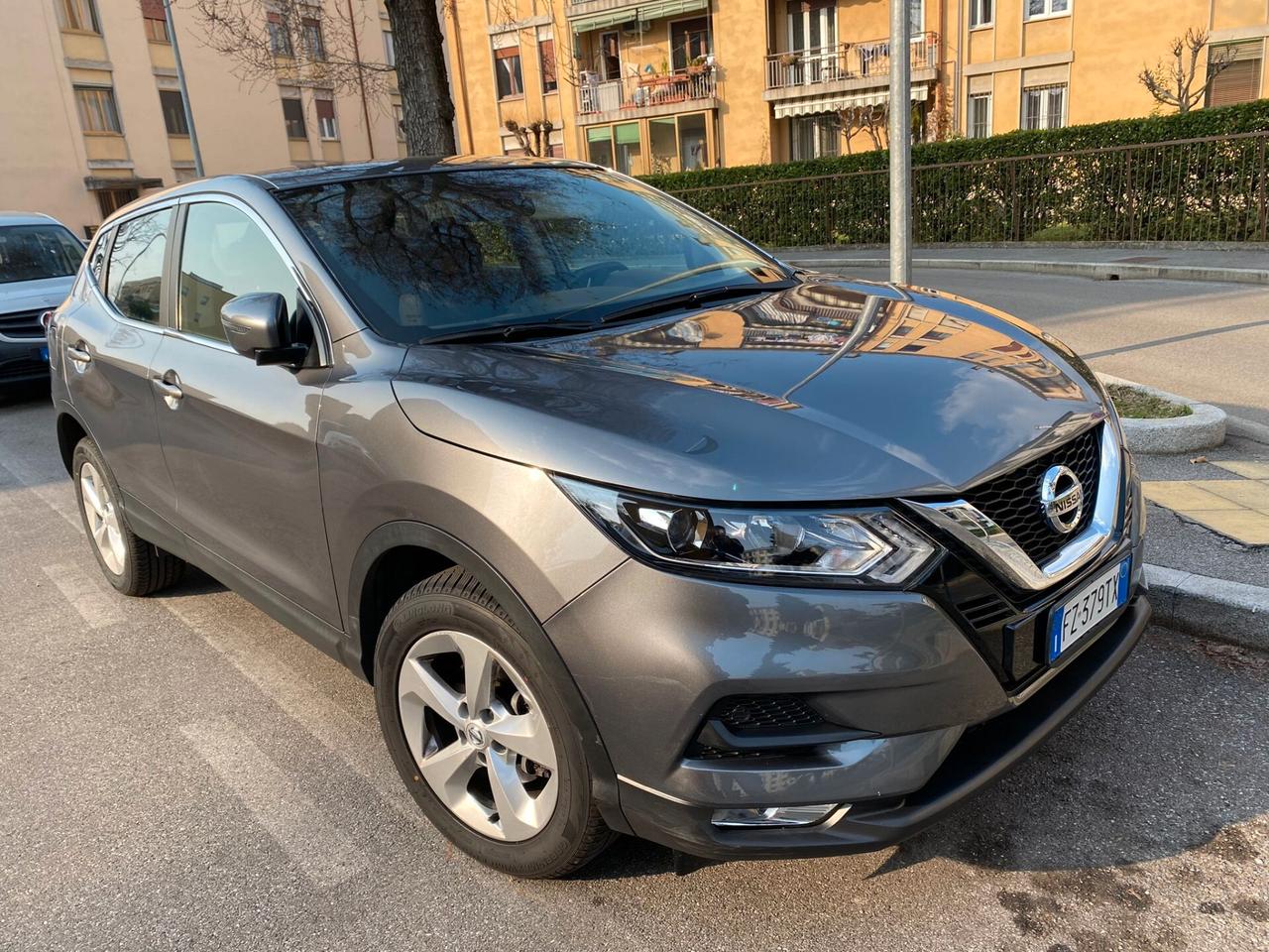 Nissan Qashqai 1.3 DIG-T 140 CV Business