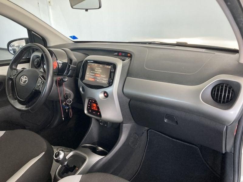 Toyota Aygo 1.0 VVT-i MMT x-play