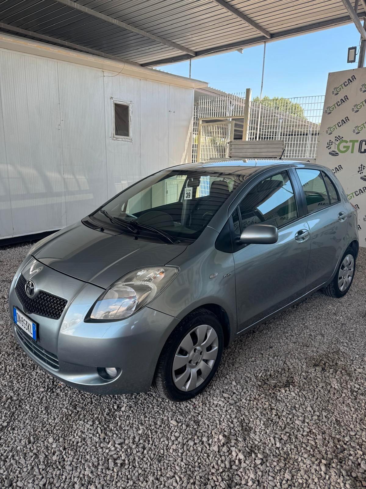Toyota Yaris 1.4 D-4D 5 porte M-MT Navi