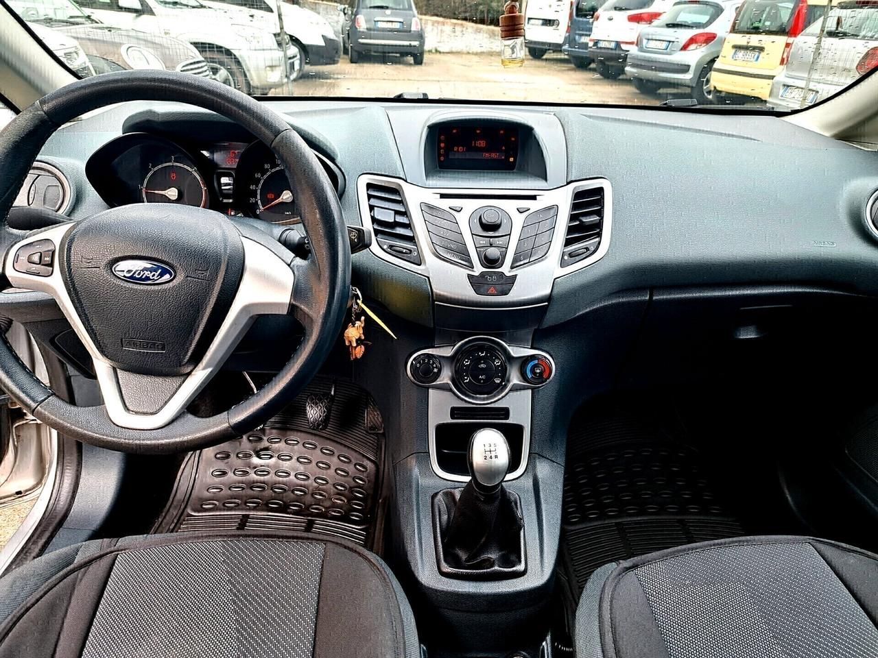 Ford Fiesta 1.4 TDCi 5p. Ghia