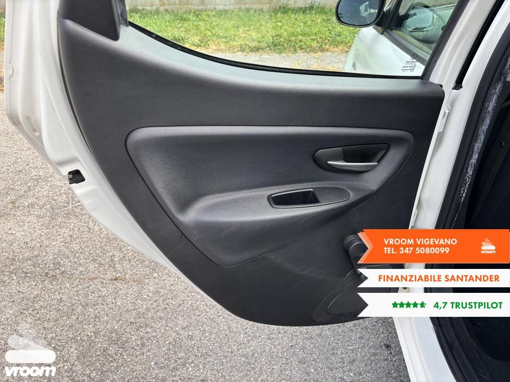 LANCIA Ypsilon 3ª serie Ypsilon 1.2 69 CV 5 po...