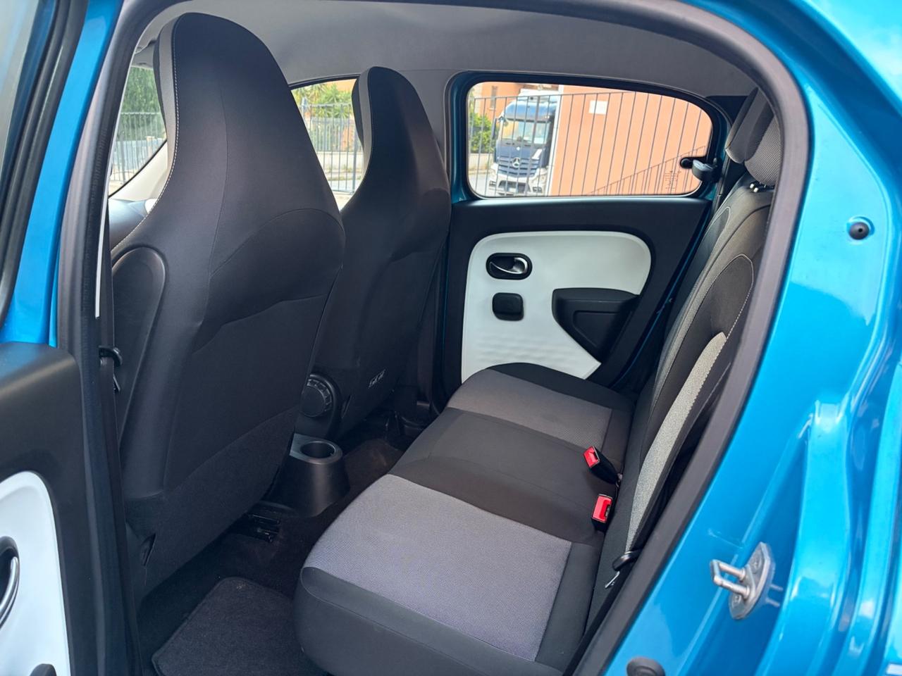 Renault Twingo 1.0 benz ideale per neopatentati