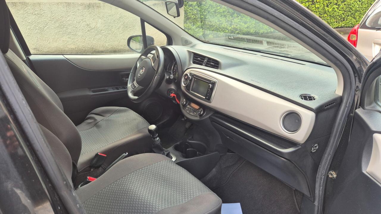 Toyota Yaris 1.3 5 porte Lounge