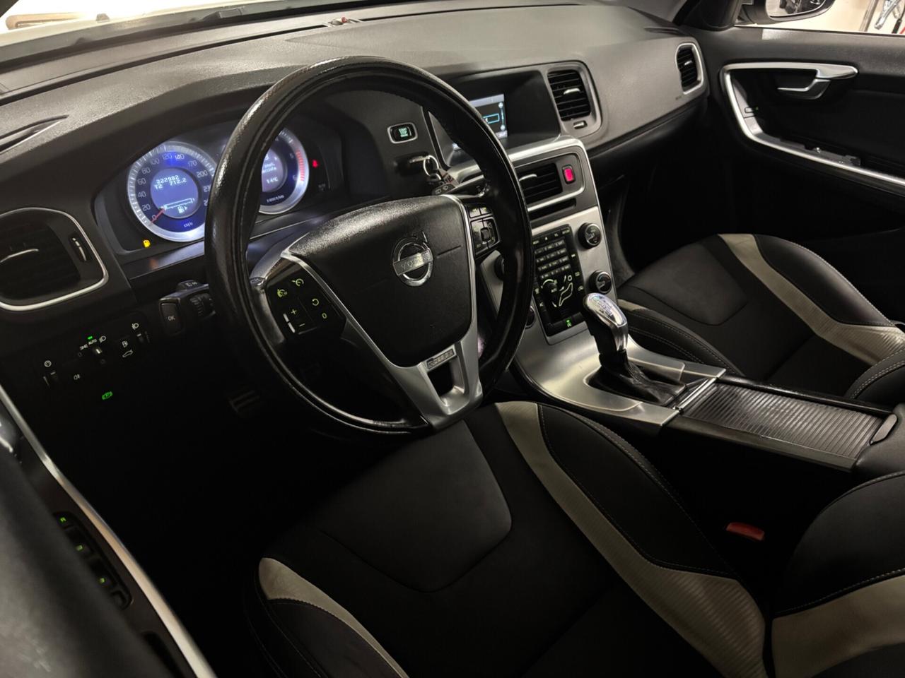 Volvo V60 D2 1.6 AUTOMATIC Summum GANCIO TRAINO