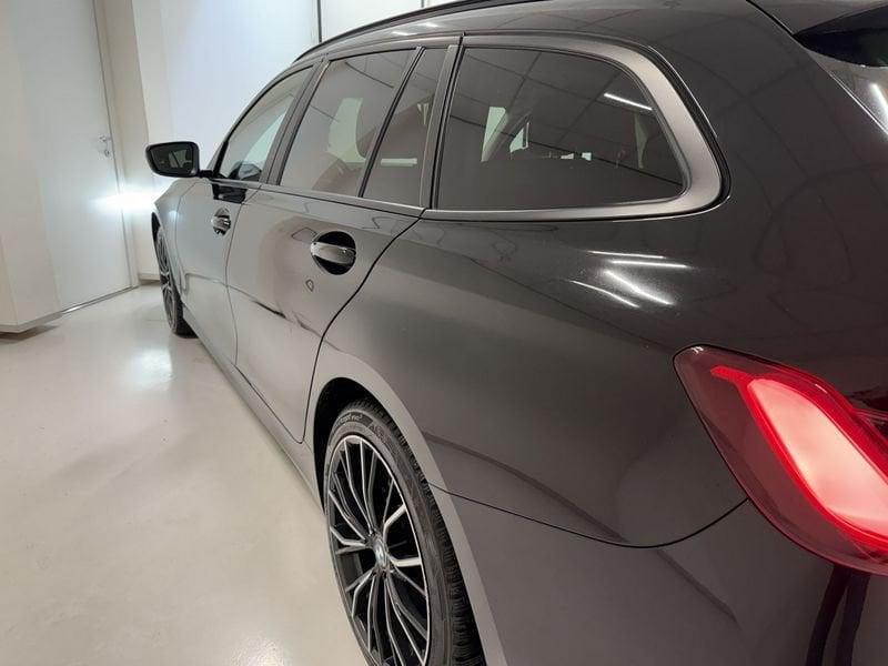 BMW Serie 3 318d Touring Business Advantage Steptronic