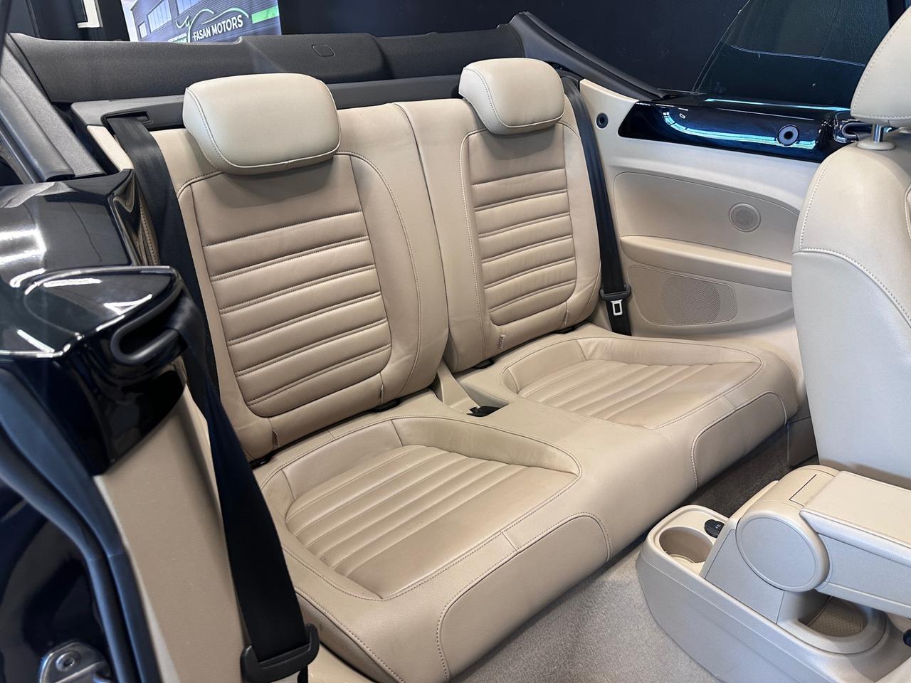 Volkswagen Maggiolino Cabrio 1.6 tdi Design 105cv dsg