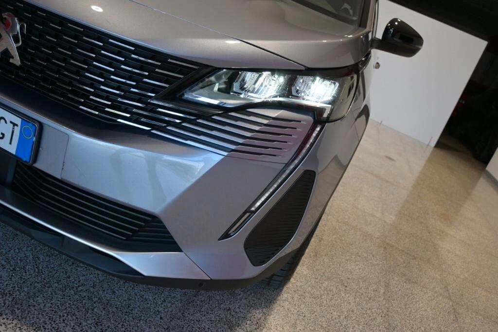 PEUGEOT 3008 1.5 BLUEHDI 130CV EAT8 SeS ALLURE ( FARI LED - I-COCKPIT - CRUISE - NAVI - MIRROR - PDC - TELECAMERA POST. - CERCHI 18 )