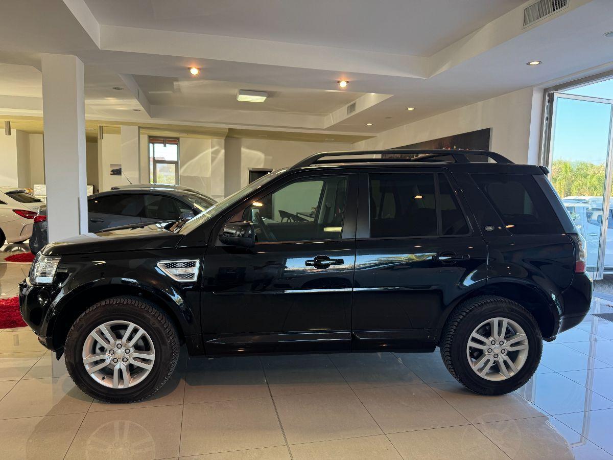 LAND ROVER Freelander 2.2 TD4 SE Black Edition