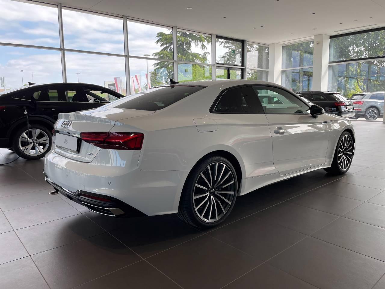 AUDI A5 COUPE' 40 TDI QUATTRO S-TRONIC S-LINE