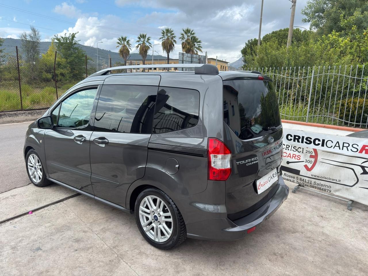Ford Tourneo Courier 1.5 TDCI 75 CV Titanium