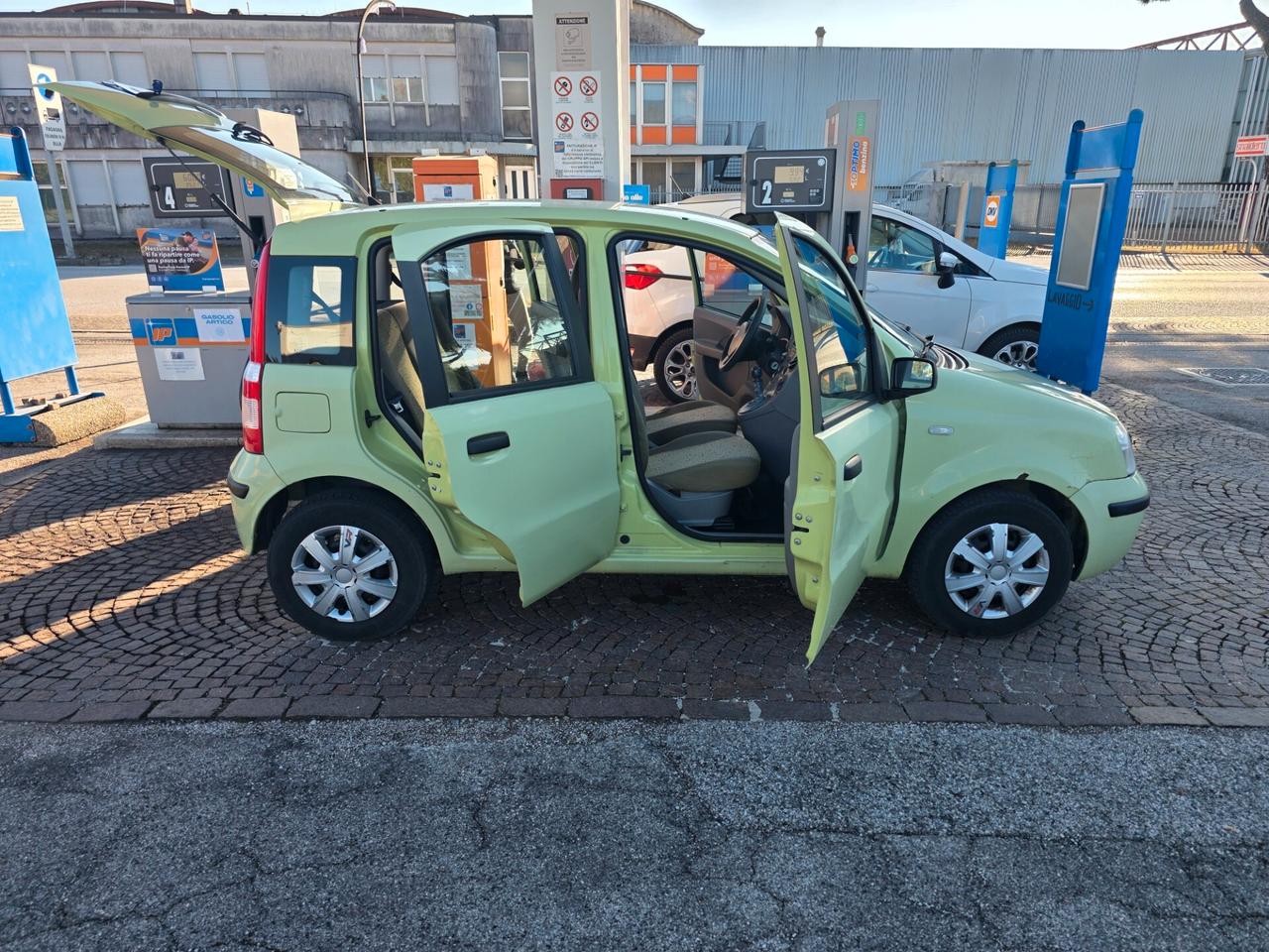 Fiat Panda 1.1 con 250.000 km Neopatentati ok