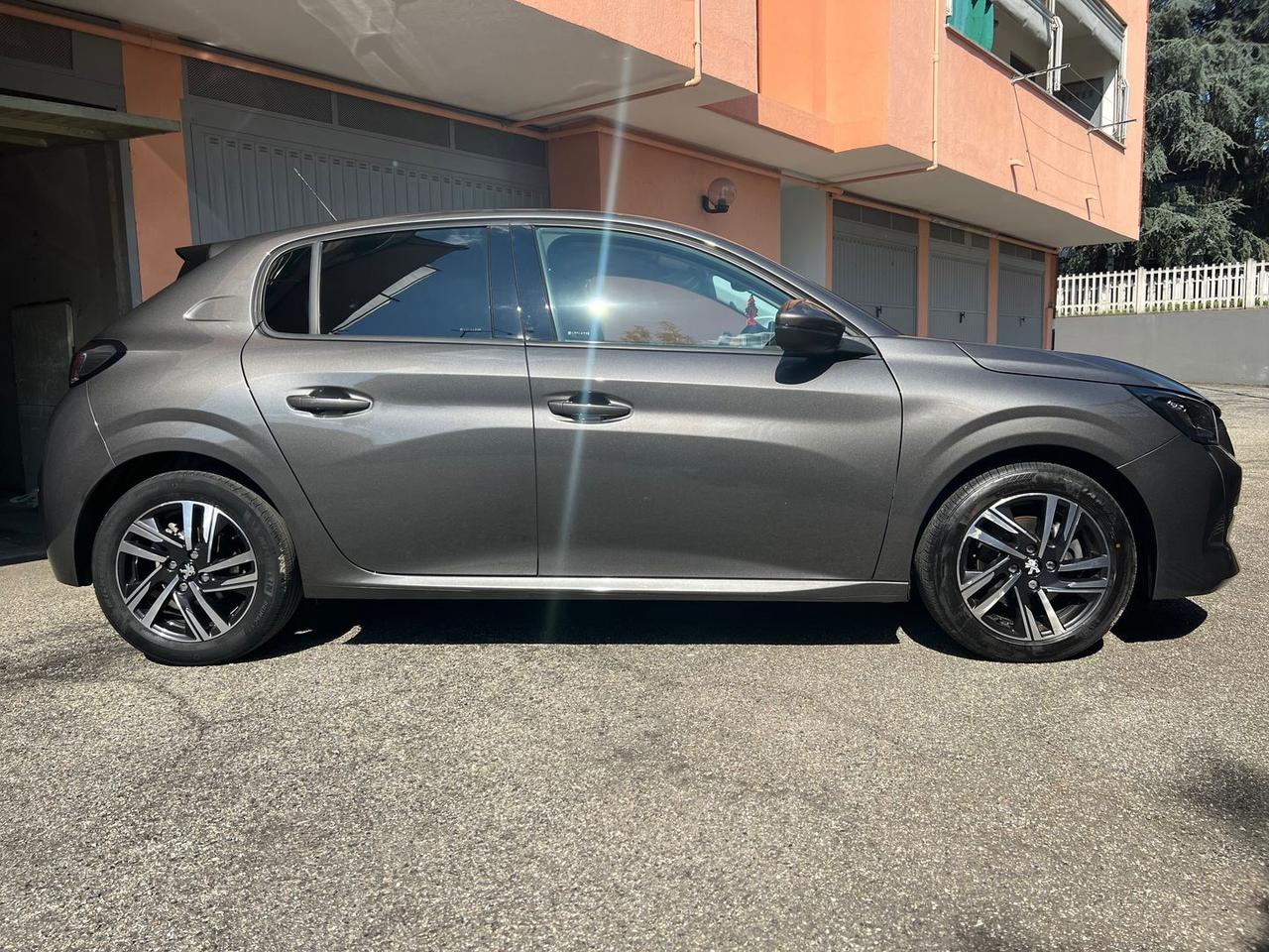 Peugeot 208 1.2 PureTech 100 Allure Pack